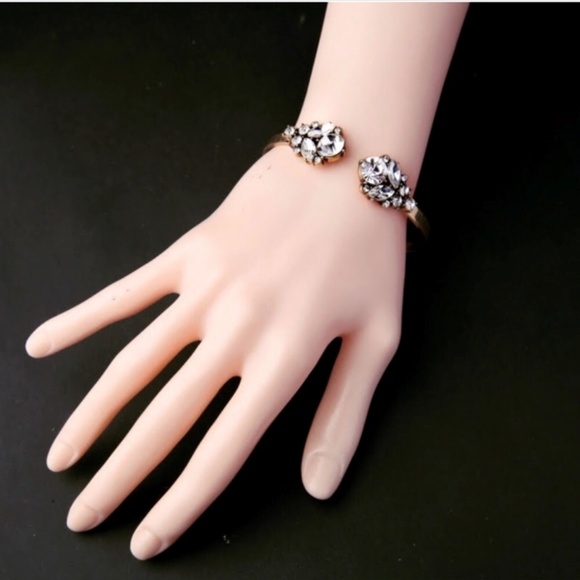 Antique Gold Clear Crystal Cuff Bracelet - Picture 4 of 5